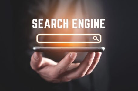 What is a Search Engine & How it works?
